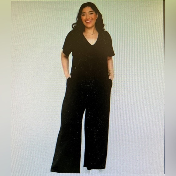 Smash + Tess Morgan Wide Leg Romper in Midnight Black Sz M NWT Loungewear Comfy - Picture 1 of 12